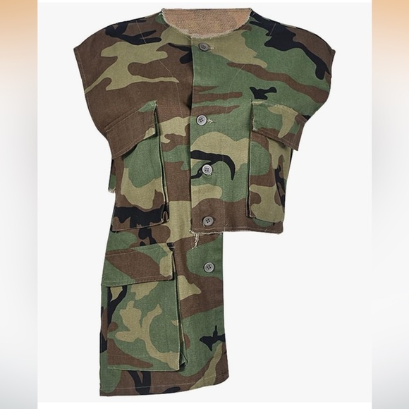 UNBRANDED | Camouflage Sleeveless Jacket/Top - Picture 4 of 5